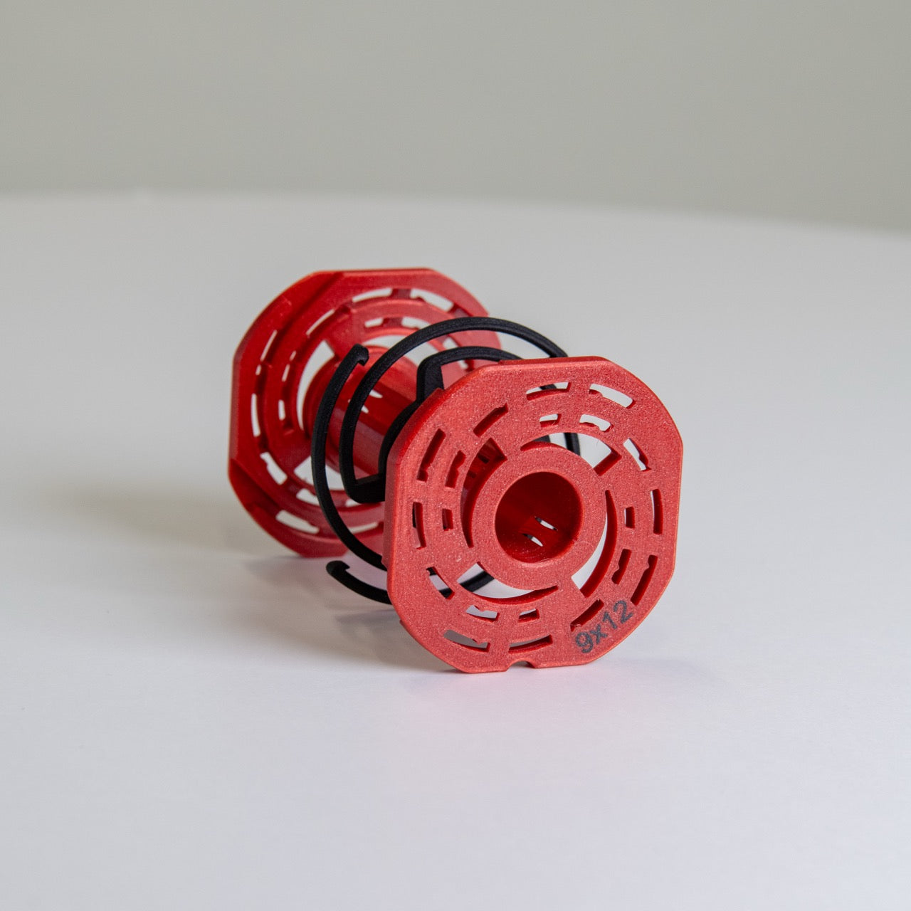 REEL – 9×12 (cm)