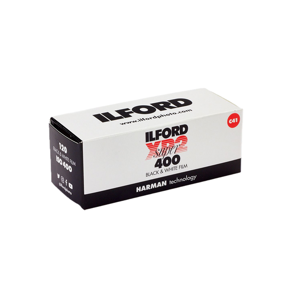 Ilford XP2 Super ISO 400, pellicola cromogenica in bianco e nero medio formato 120, processo C-41