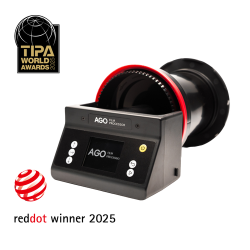 AGO Film Processor with TIPA World Awards 2025 and Red Dot Award badges for automatic home film development