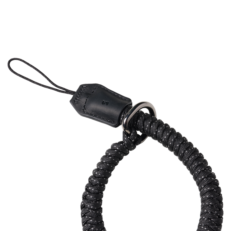 SmallRig braided wrist strap in black, loop with tab and cord, second angle