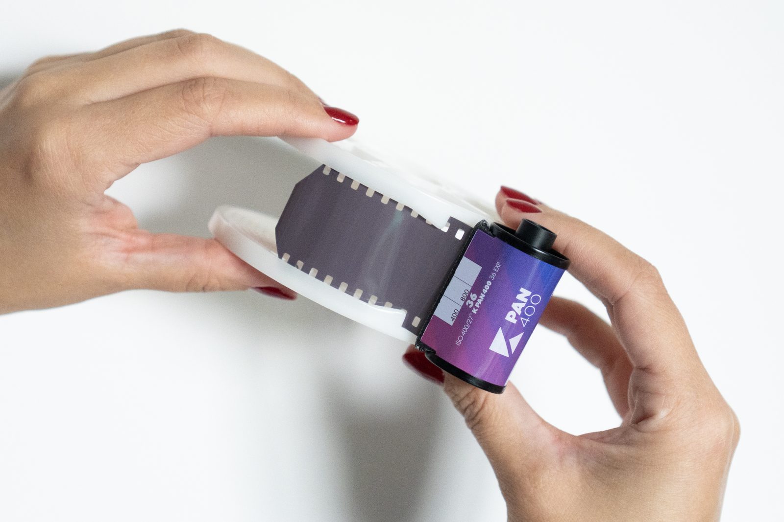 Feeding 35mm film onto a Paterson reel in daylight